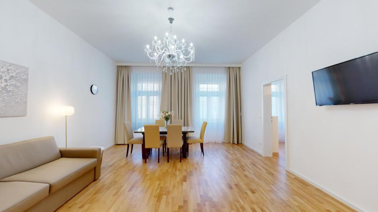 Alon Homes Vienna - Premium City Center Apartments Exterior photo