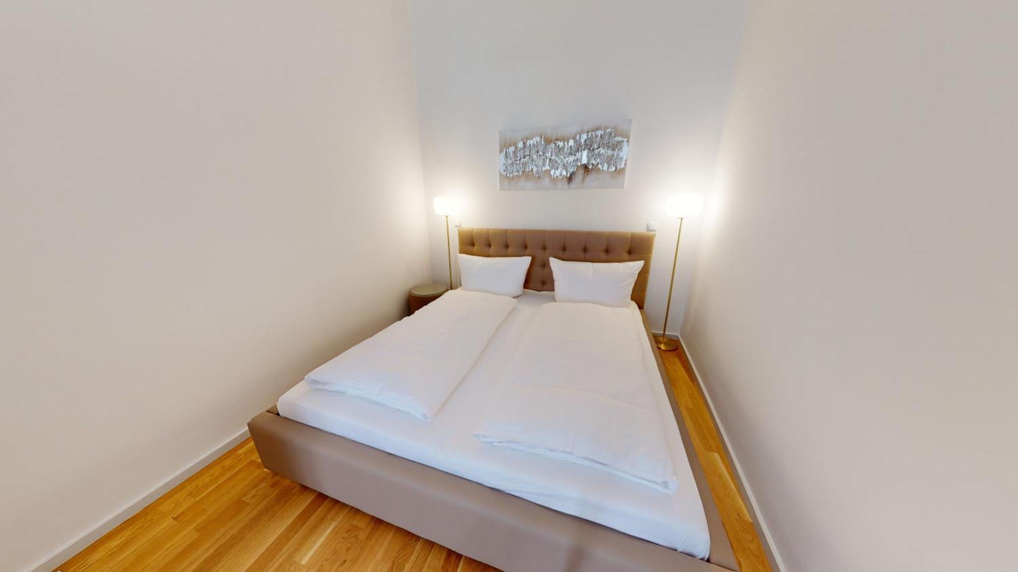 Alon Homes Vienna - Premium Apartments City Center - Contactless Self-Check-In Room photo